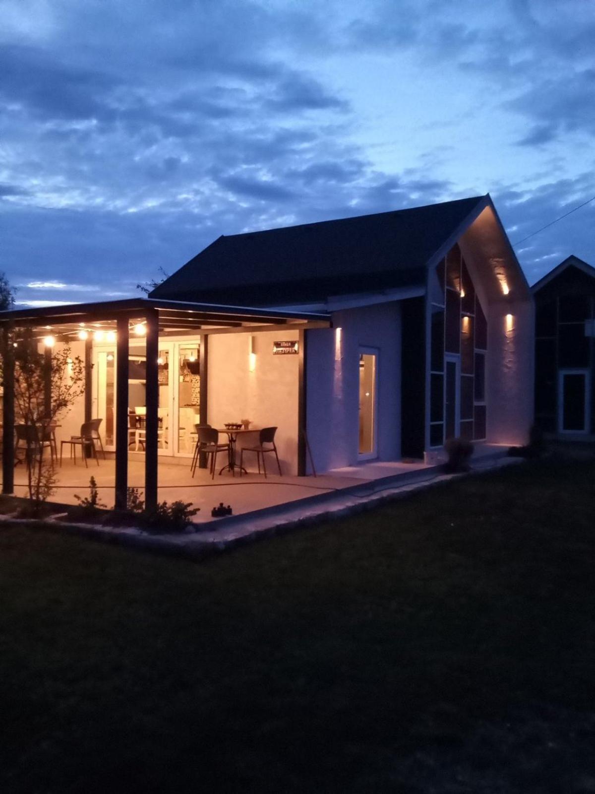 Улица Лазурна Otel Tyulenovo Oda fotoğraf