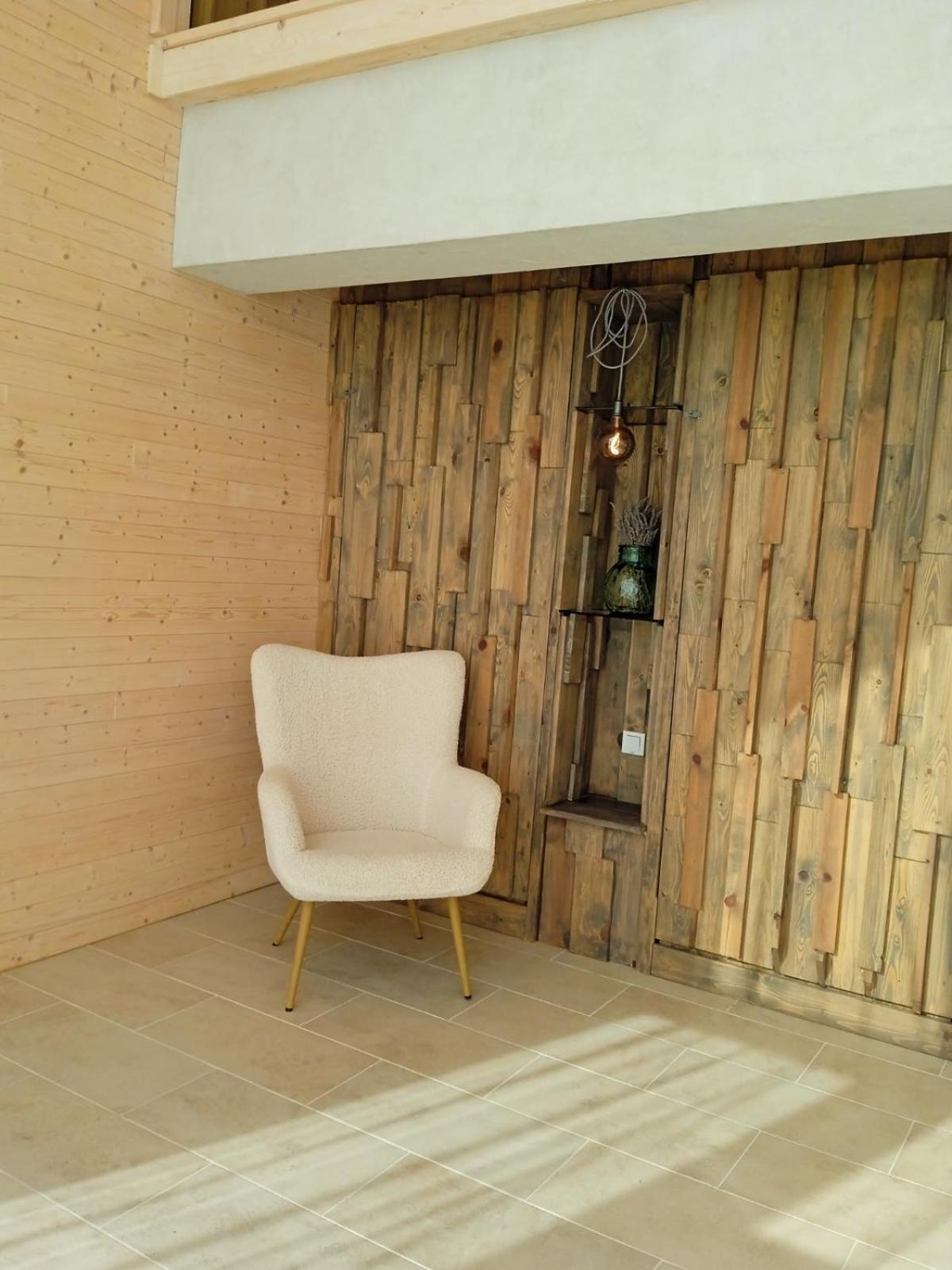 Улица Лазурна Otel Tyulenovo Oda fotoğraf