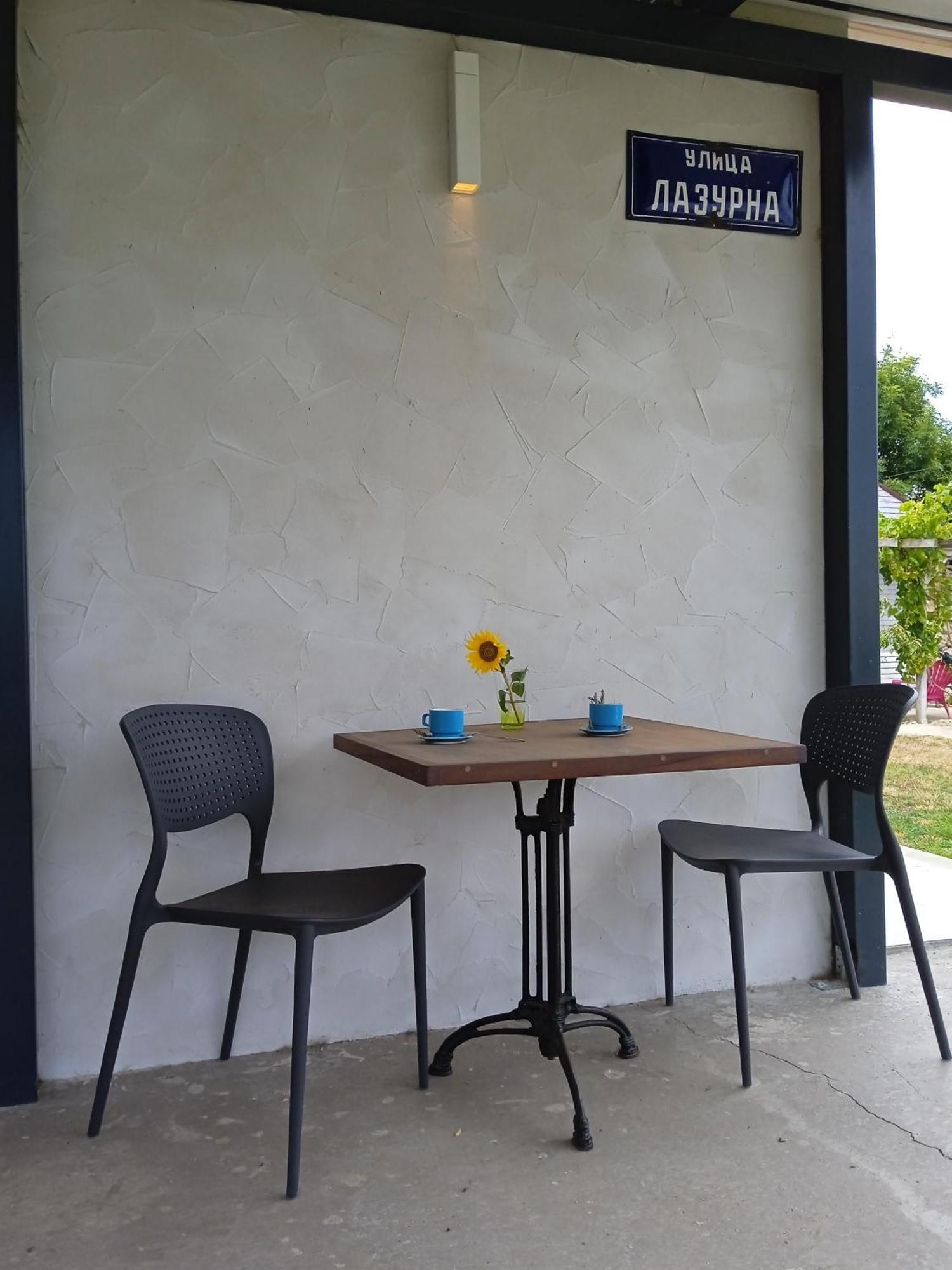Улица Лазурна Otel Tyulenovo Oda fotoğraf