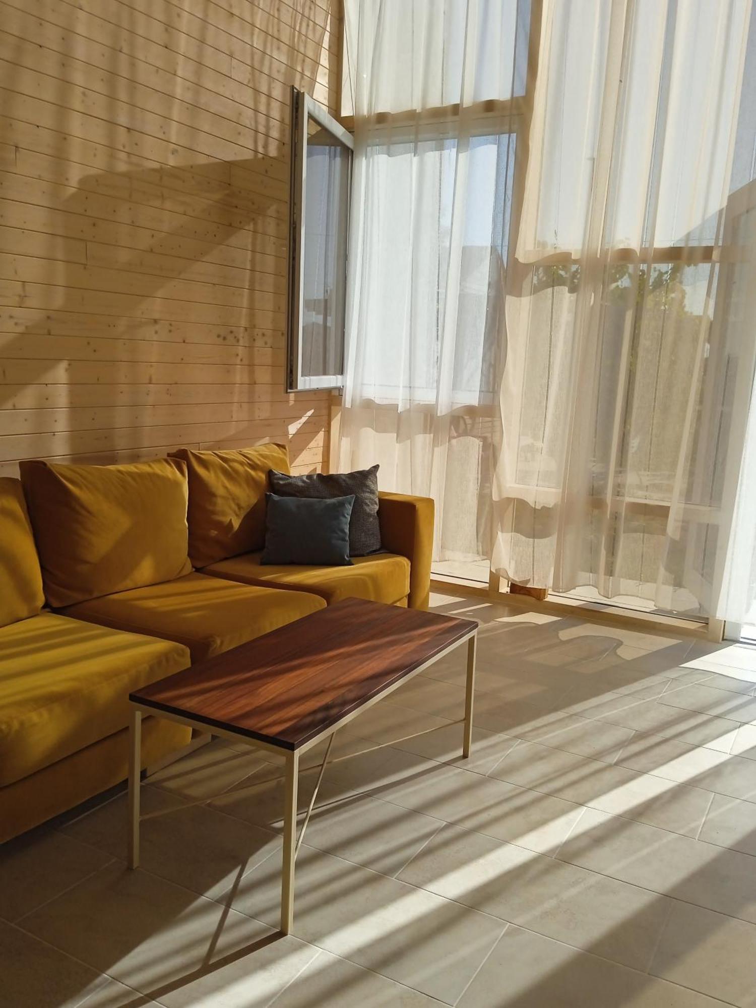 Улица Лазурна Otel Tyulenovo Oda fotoğraf